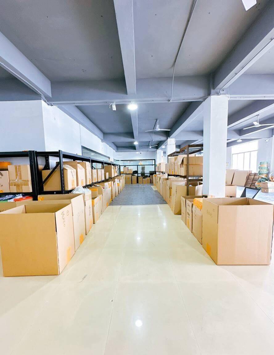CargoVIP168 国际物流仓储通道与货架