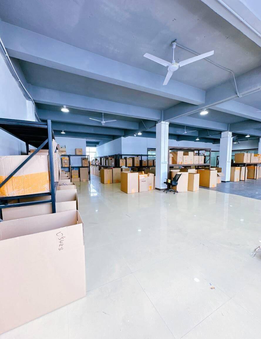 Склад CargoVIP168 в Китае